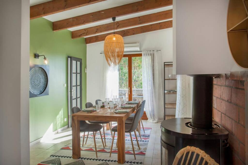 Villa Bodri, Maison En Pierre Avec Vue Mer Et Piscine Chauffee LʼÎle-Rousse エクステリア 写真
